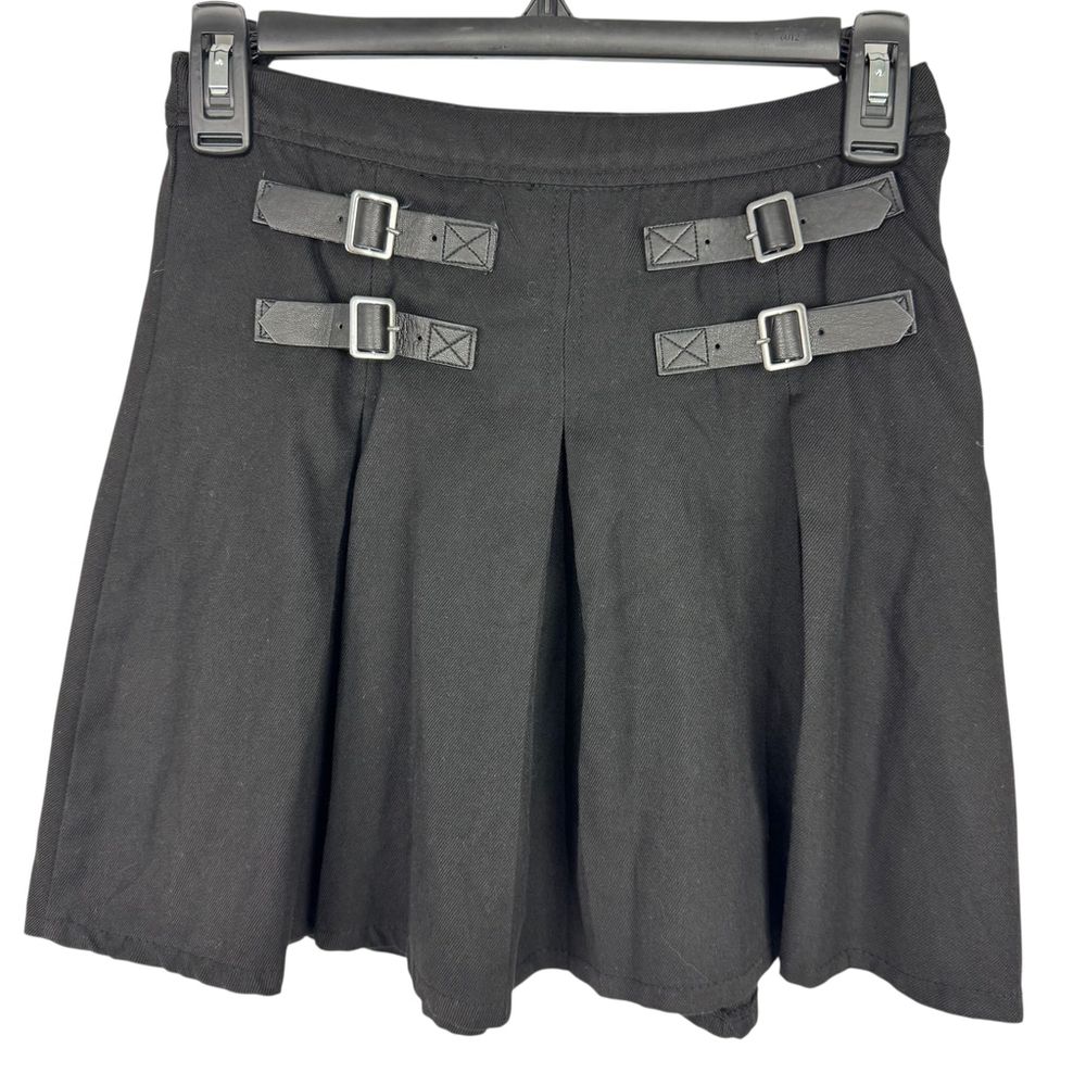 Hot Topic Mini Skirt Womens XS Black Buckle Pleated Grunge Goth Punk Rock NWOT - Picture 2 of 11